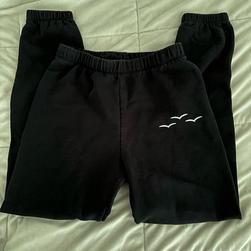 black lazy pants sweatpants